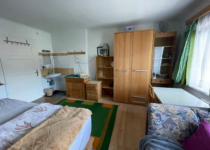 فندق مبيت وإفطار Privatzimmer تريبن